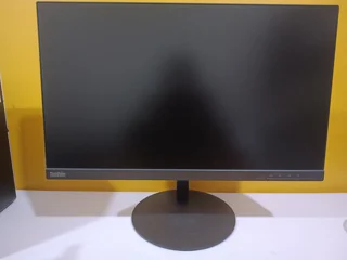 مانیتور فریملس استوک لنوو مدل T24i-20 سایز 24اینچ